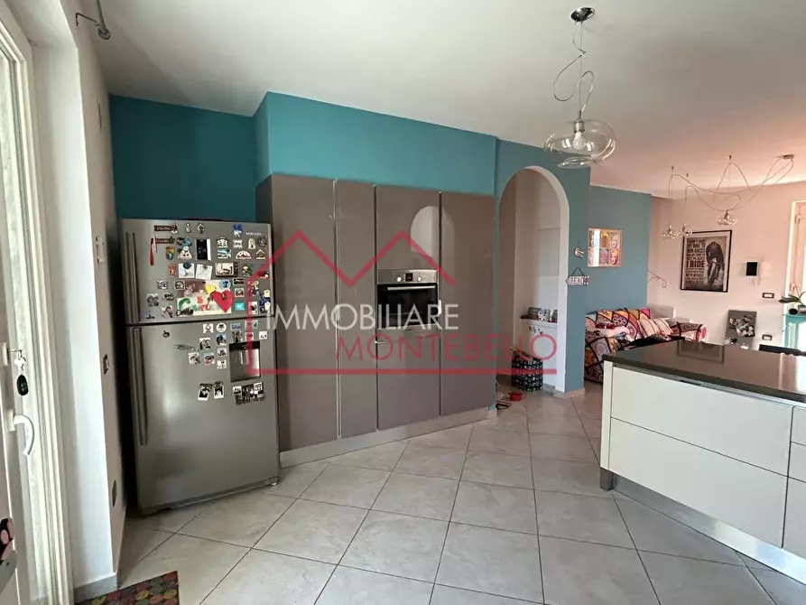 Immagine 8 di Casa trifamiliare in vendita  a Camaiore