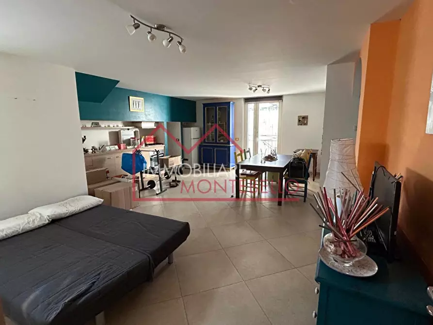 Immagine 28 di Casa trifamiliare in vendita  a Camaiore