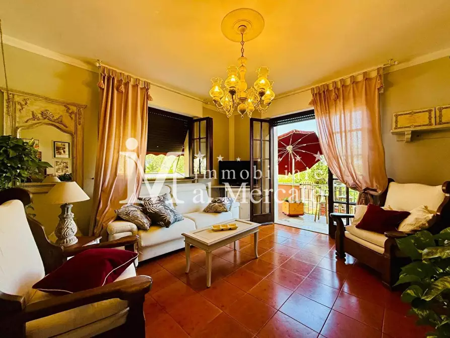 Immagine 20 di Porzione di casa in vendita  a Viareggio