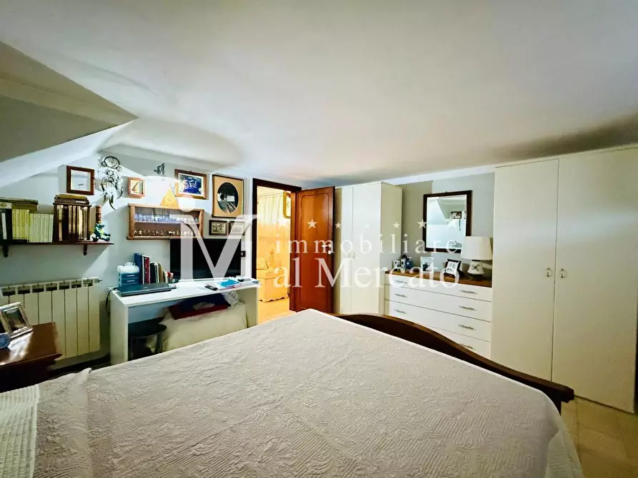 Immagine 53 di Casa indipendente in vendita  a Viareggio