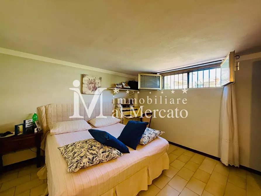 Immagine 58 di Casa indipendente in vendita  a Viareggio