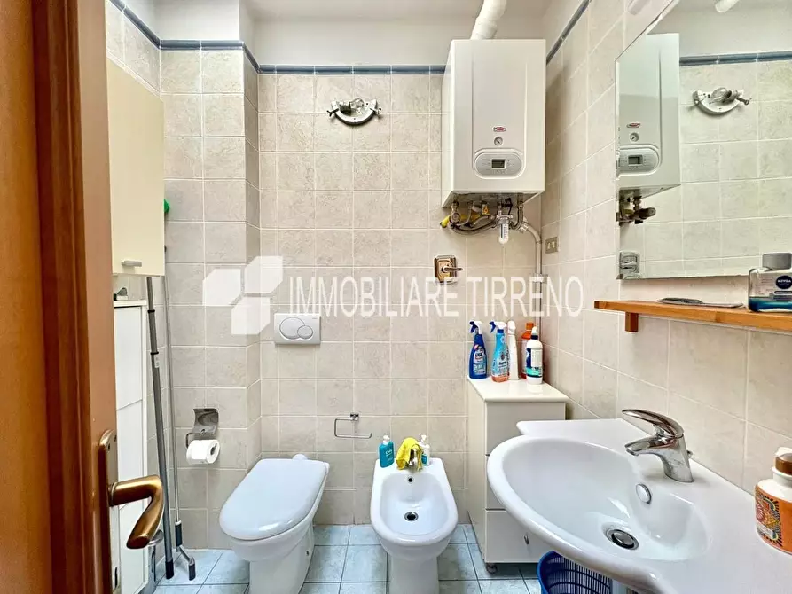 Immagine 11 di Villetta a schiera in vendita  a Massa