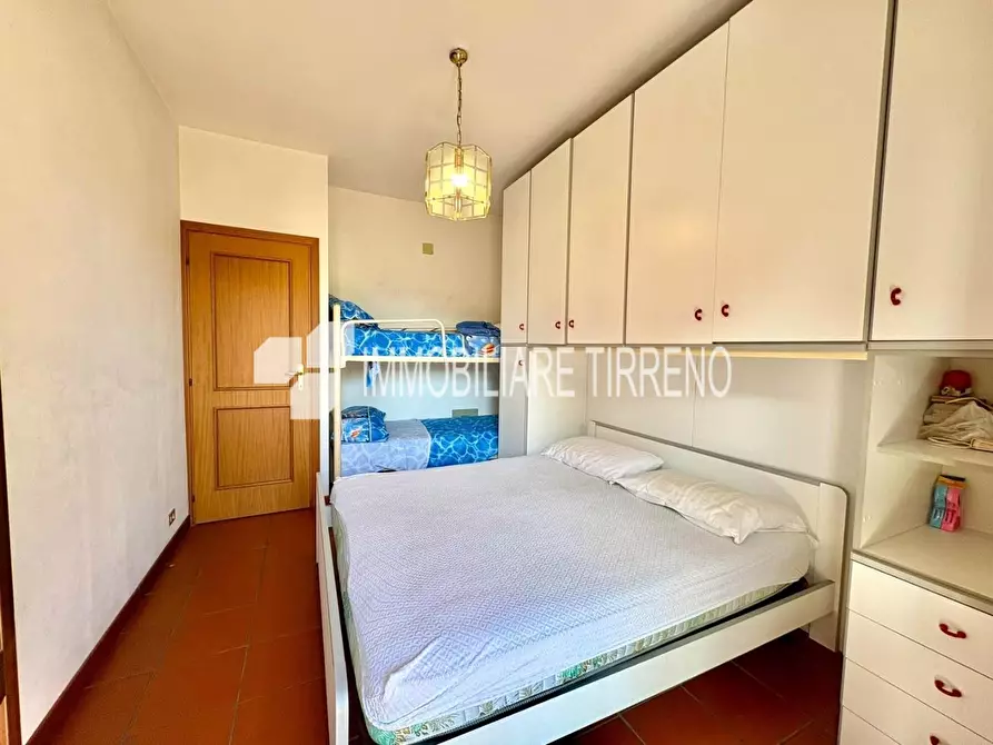 Immagine 9 di Villetta a schiera in vendita  a Massa