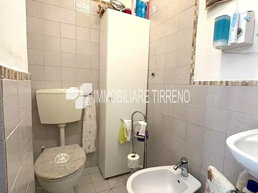 Immagine 18 di Appartamento in vendita  a Massa