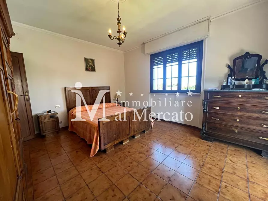 Immagine 29 di Porzione di casa in vendita  a Viareggio