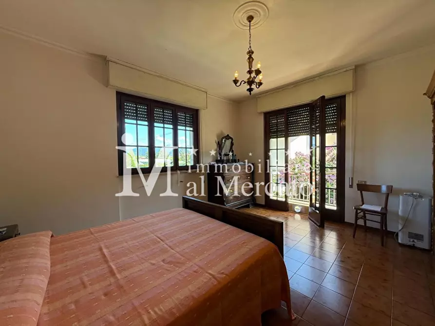 Immagine 24 di Porzione di casa in vendita  a Viareggio