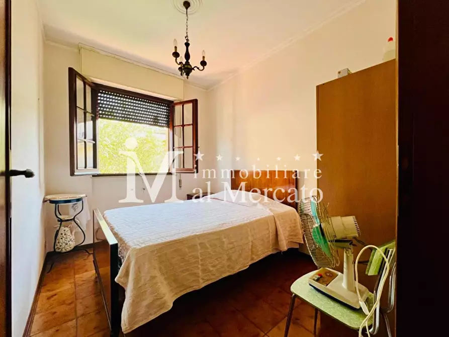 Immagine 36 di Porzione di casa in vendita  a Viareggio