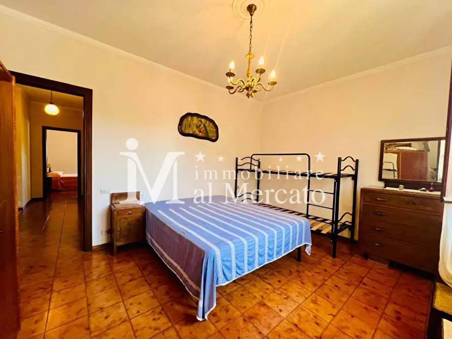 Immagine 31 di Porzione di casa in vendita  a Viareggio