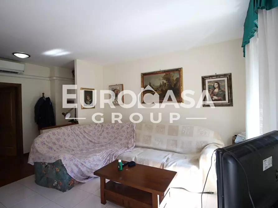 Immagine 12 di Casa bifamiliare in vendita  a Capannori