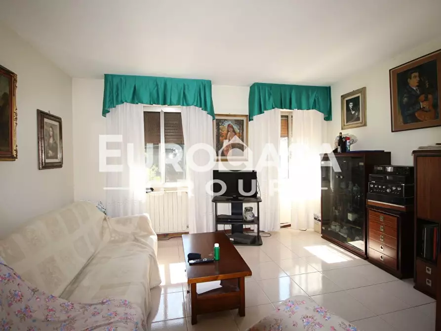 Immagine 1 di Casa bifamiliare in vendita  a Capannori