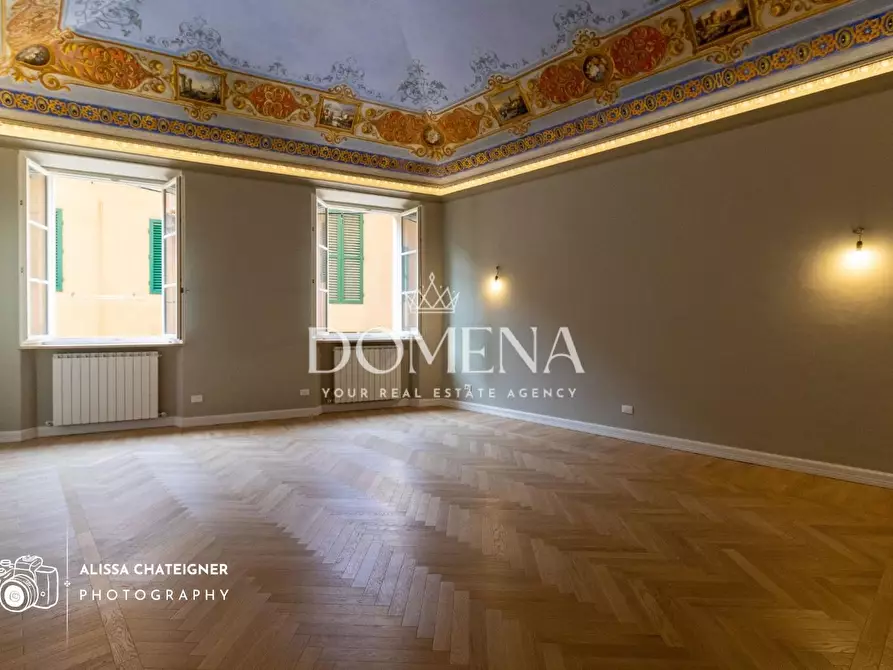 Immagine 11 di Appartamento in vendita  a Siena