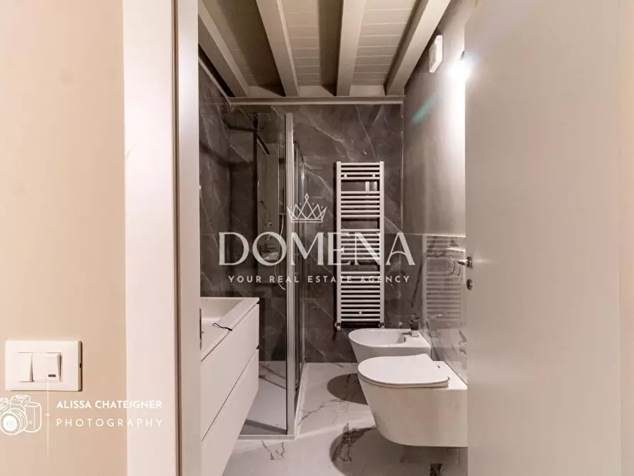 Immagine 27 di Appartamento in vendita  a Siena