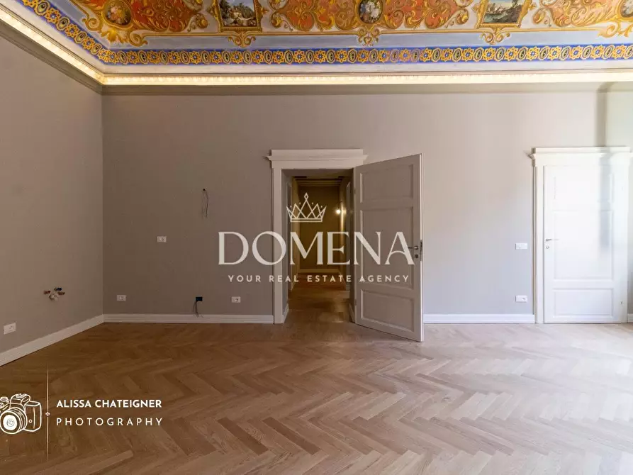 Immagine 17 di Appartamento in vendita  a Siena