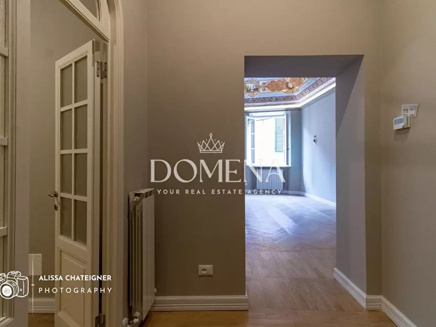 Immagine 5 di Appartamento in vendita  a Siena