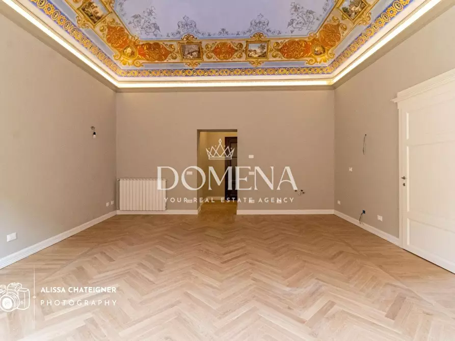 Immagine 15 di Appartamento in vendita  a Siena