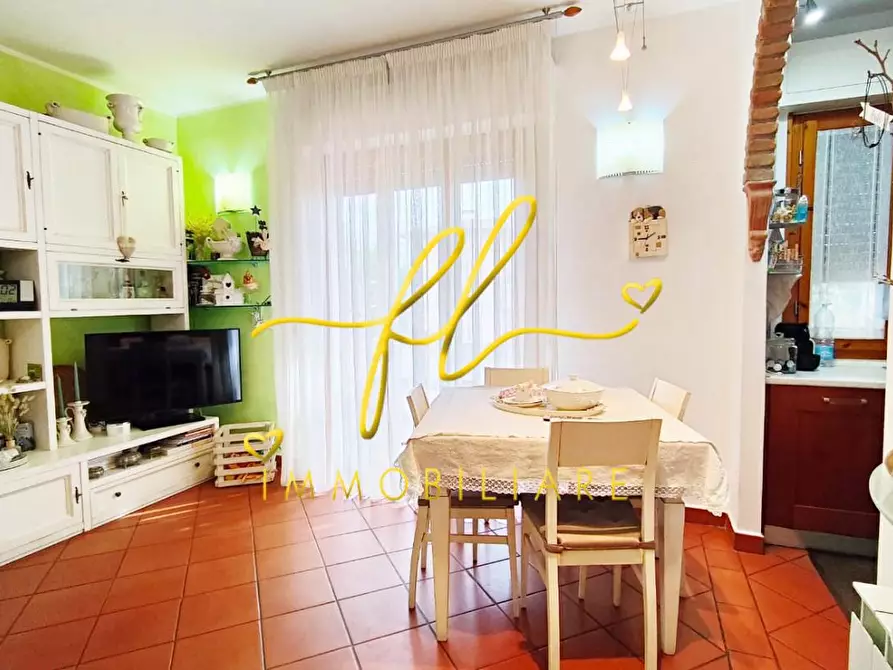 Immagine 4 di Appartamento in vendita  a Rosignano Marittimo