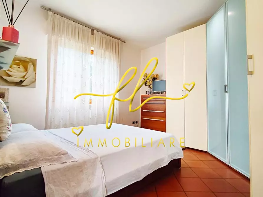 Immagine 11 di Appartamento in vendita  a Rosignano Marittimo