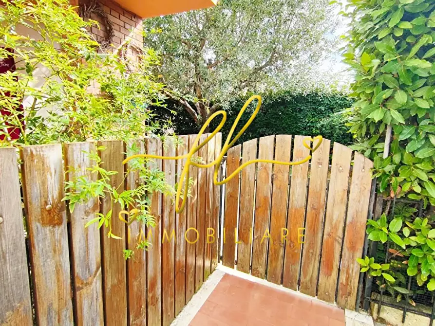 Immagine 18 di Appartamento in vendita  a Rosignano Marittimo