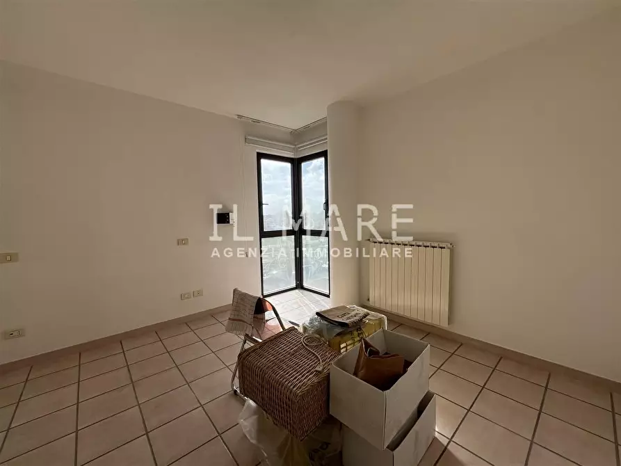 Immagine 8 di Appartamento in vendita  a Massa