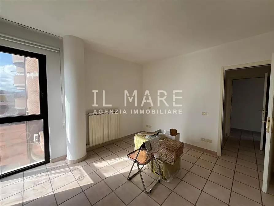 Immagine 10 di Appartamento in vendita  a Massa