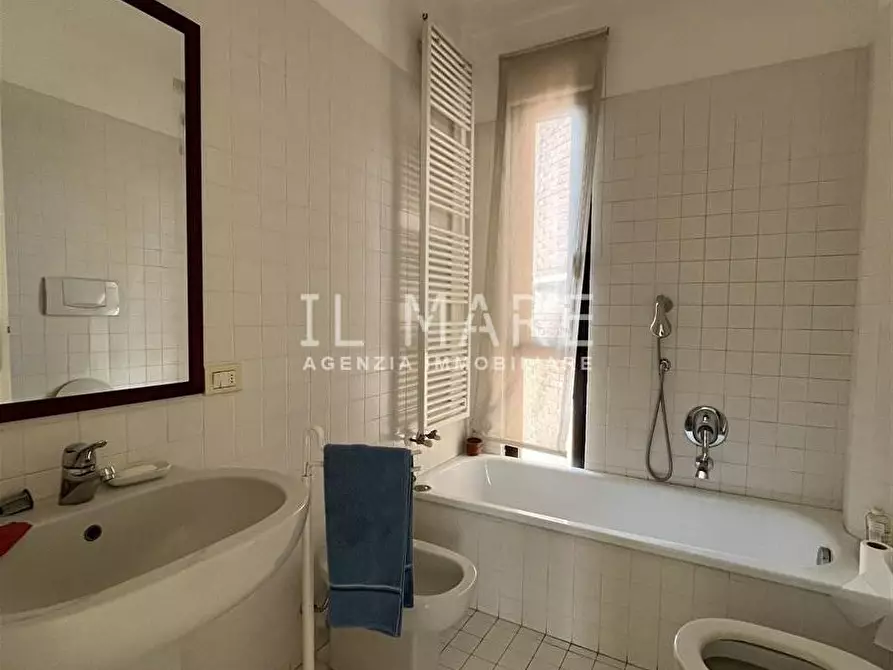 Immagine 12 di Appartamento in vendita  a Massa