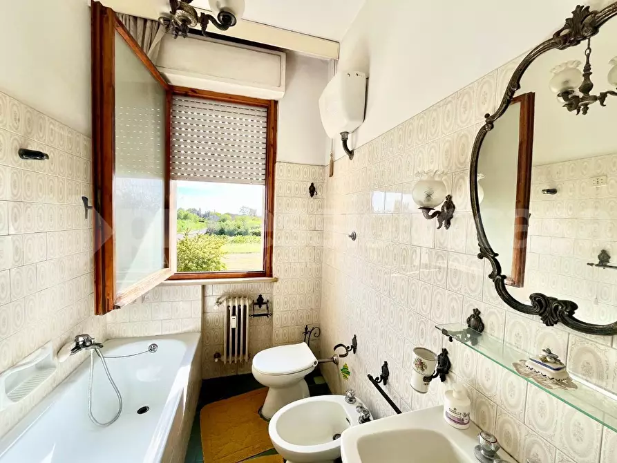 Immagine 22 di Appartamento in vendita  a Cascina