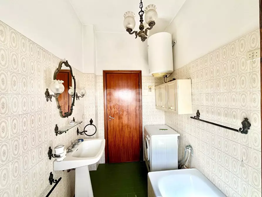 Immagine 23 di Appartamento in vendita  a Cascina