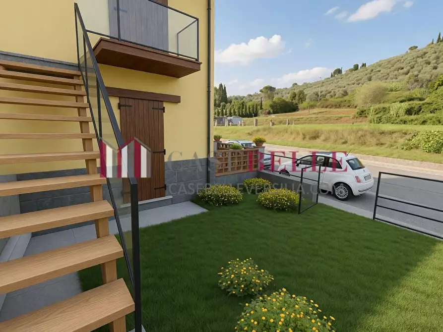 Immagine 30 di Appartamento in vendita  a Camaiore