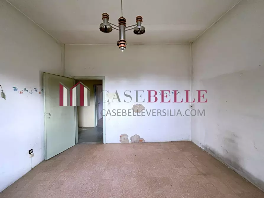 Immagine 20 di Appartamento in vendita  a Camaiore