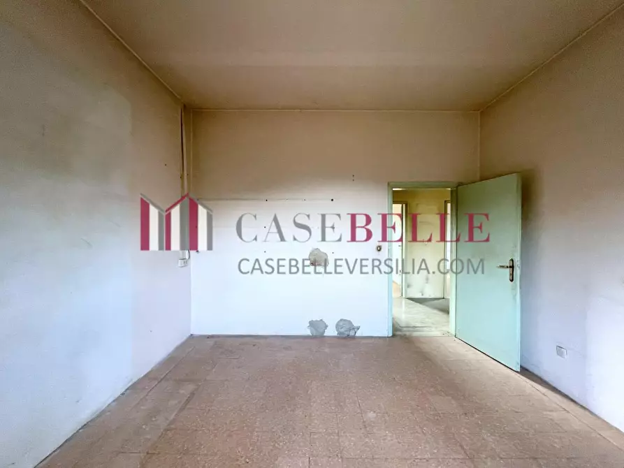 Immagine 15 di Appartamento in vendita  a Camaiore