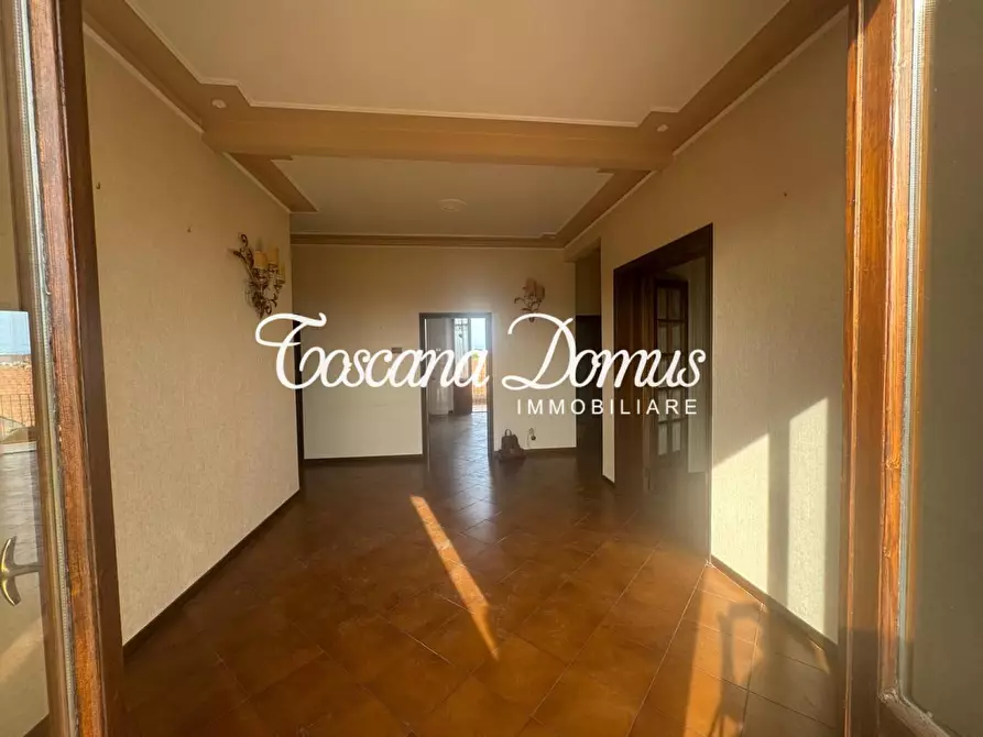 Immagine 5 di Appartamento in vendita  a Siena