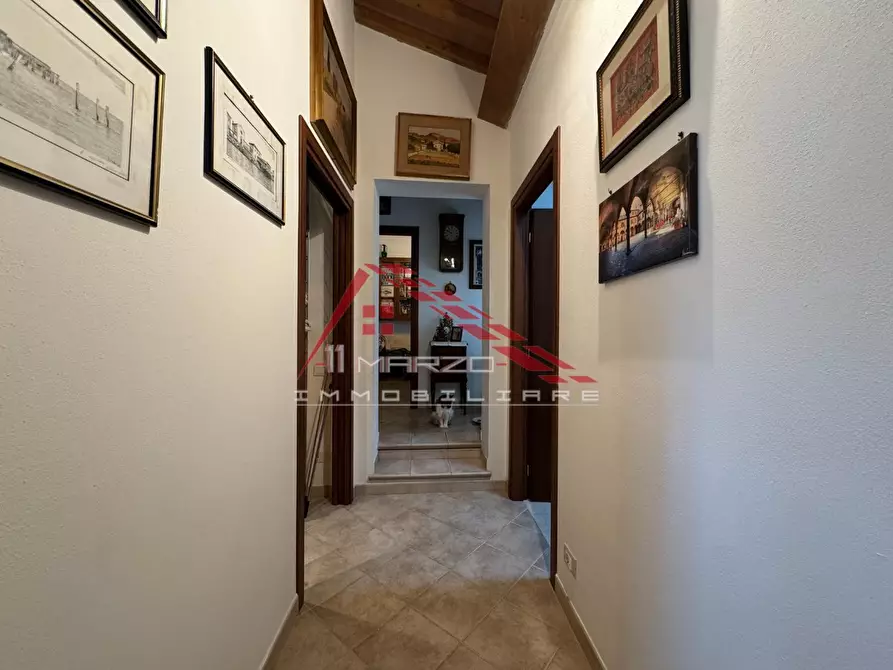 Immagine 11 di Appartamento in vendita  a Cascina