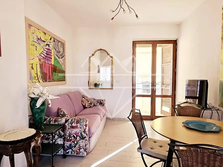 Immagine 8 di Mansarda in affitto  a Carrara