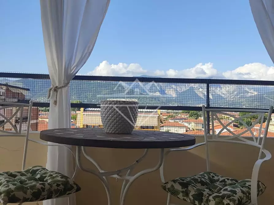 Immagine 1 di Mansarda in affitto  a Carrara