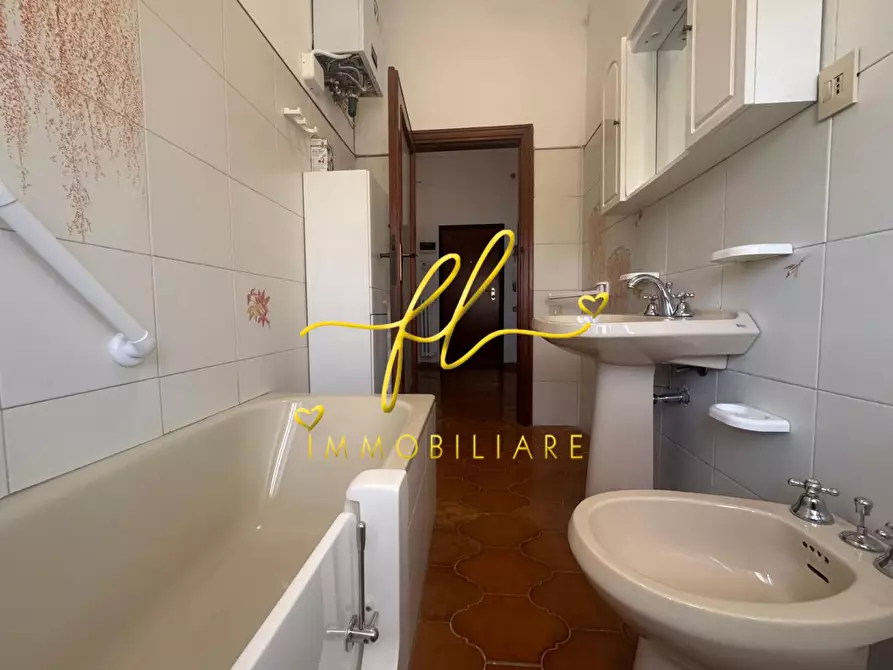 Immagine 20 di Appartamento in vendita  a Livorno