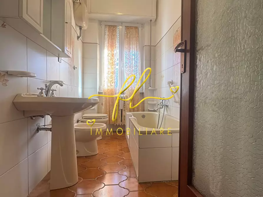 Immagine 21 di Appartamento in vendita  a Livorno