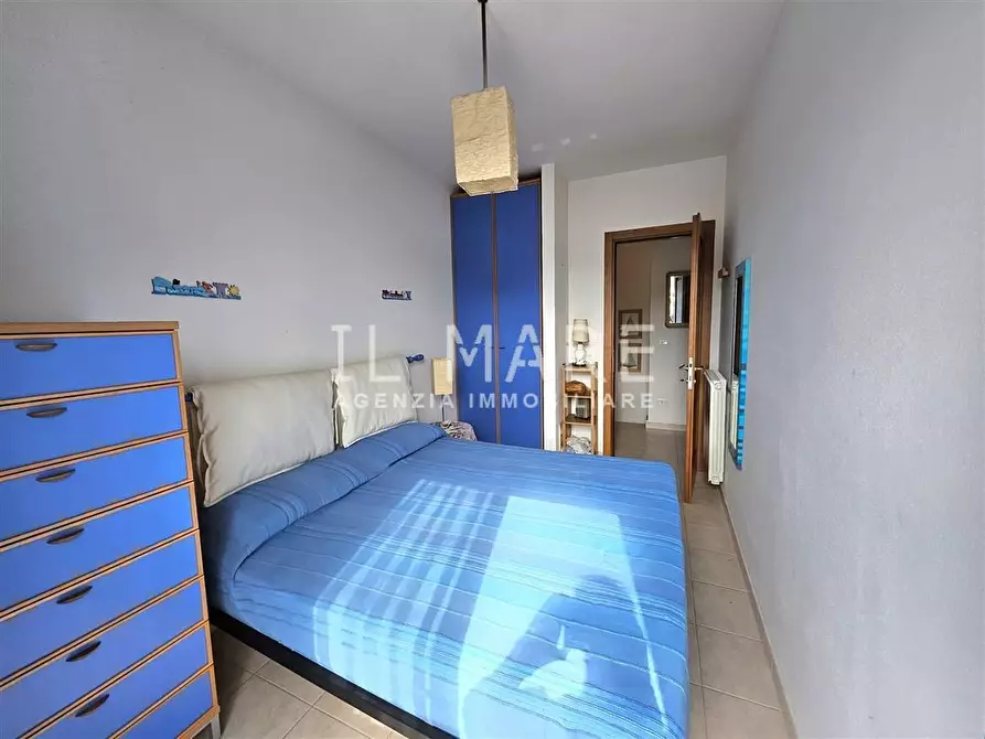 Immagine 12 di Villetta a schiera in vendita  a Massa