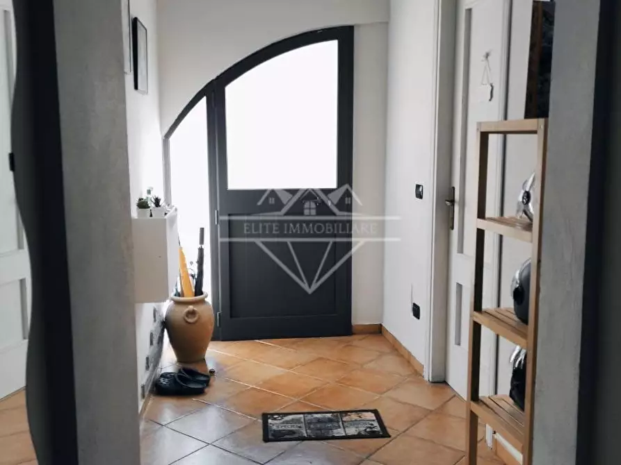 Immagine 12 di Appartamento in vendita  a Massa