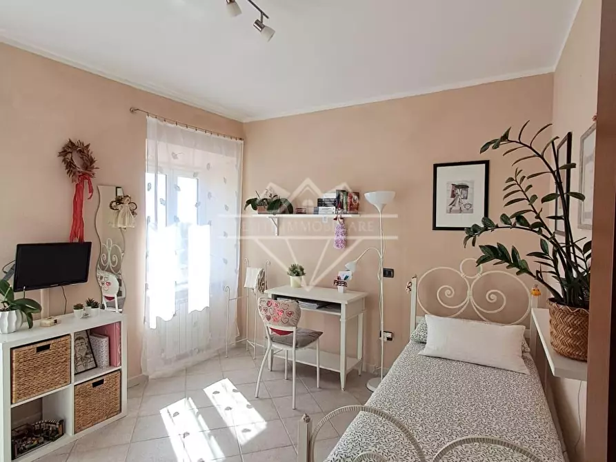 Immagine 6 di Appartamento in vendita  a Massa