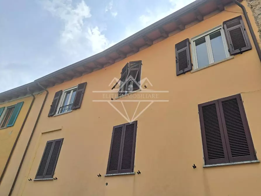 Immagine 10 di Appartamento in vendita  a Massa