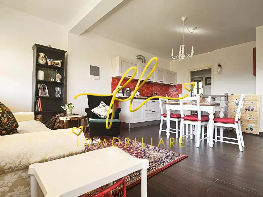 Immagine 2 di Appartamento in vendita  a Castellina Marittima