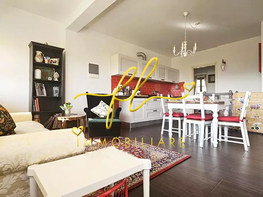 Immagine 4 di Appartamento in vendita  a Castellina Marittima