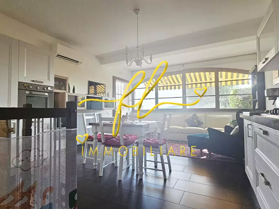 Immagine 5 di Appartamento in vendita  a Castellina Marittima