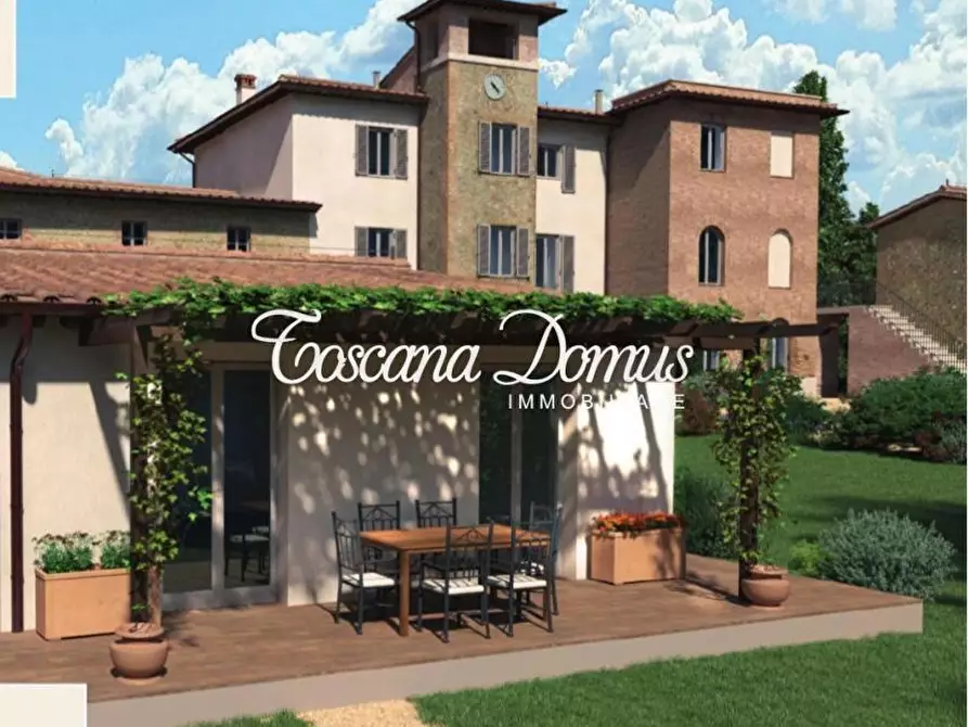 Immagine 12 di Porzione di casa in vendita  a Siena