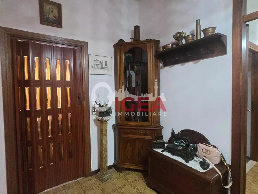 Immagine 18 di Appartamento in vendita  a Poggibonsi