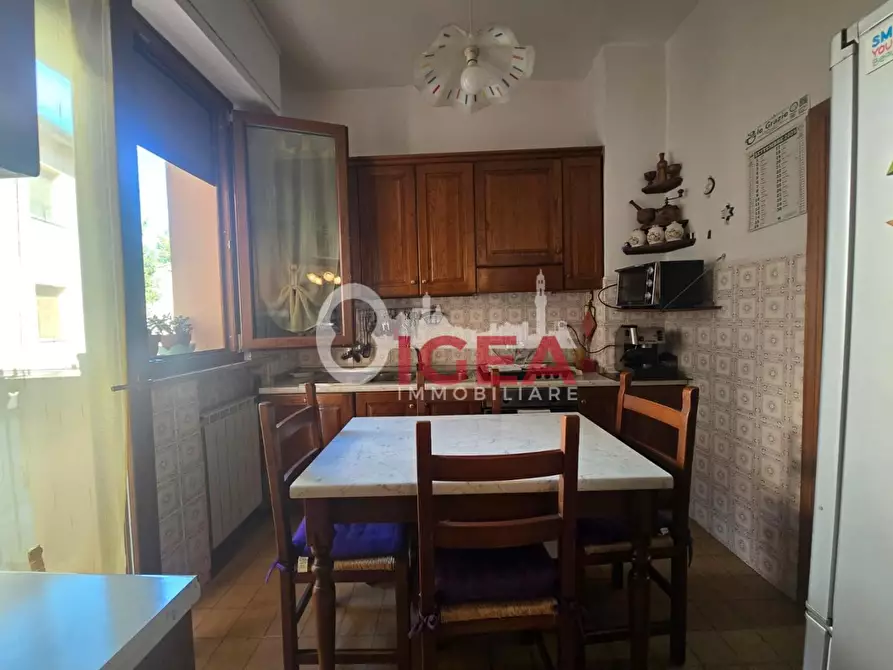 Immagine 21 di Appartamento in vendita  a Poggibonsi