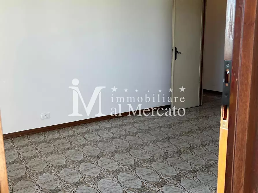 Immagine 5 di Appartamento in vendita  a Viareggio