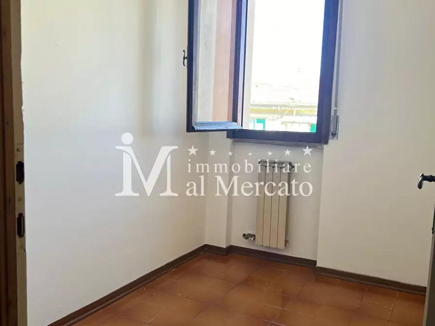 Immagine 2 di Appartamento in vendita  a Viareggio