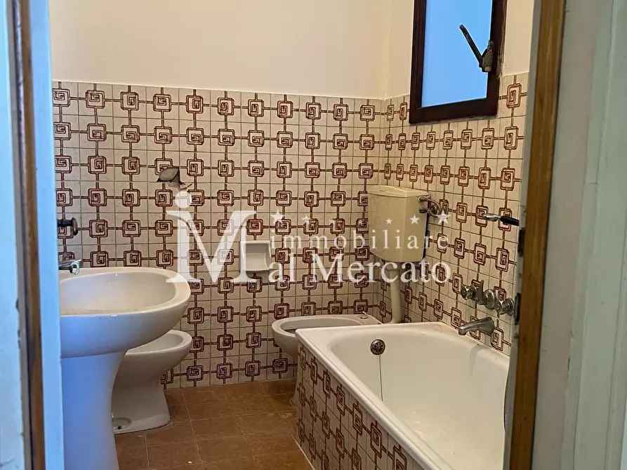 Immagine 16 di Appartamento in vendita  a Viareggio