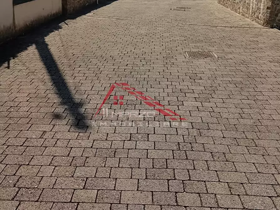 Immagine 19 di Appartamento in vendita  a Santa Maria A Monte